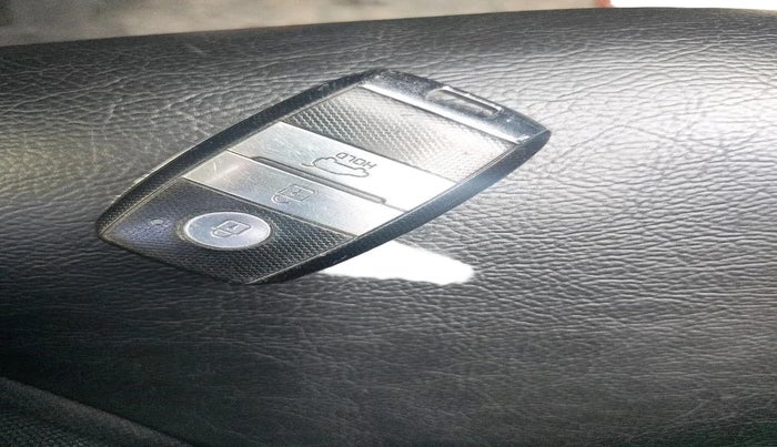 2020 KIA SELTOS HTK PLUS 1.5, Petrol, Manual, 44,768 km, interior