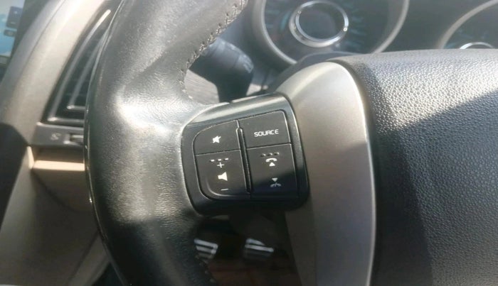 2017 Mahindra XUV500 W10, Diesel, Manual, 1,80,038 km, interior