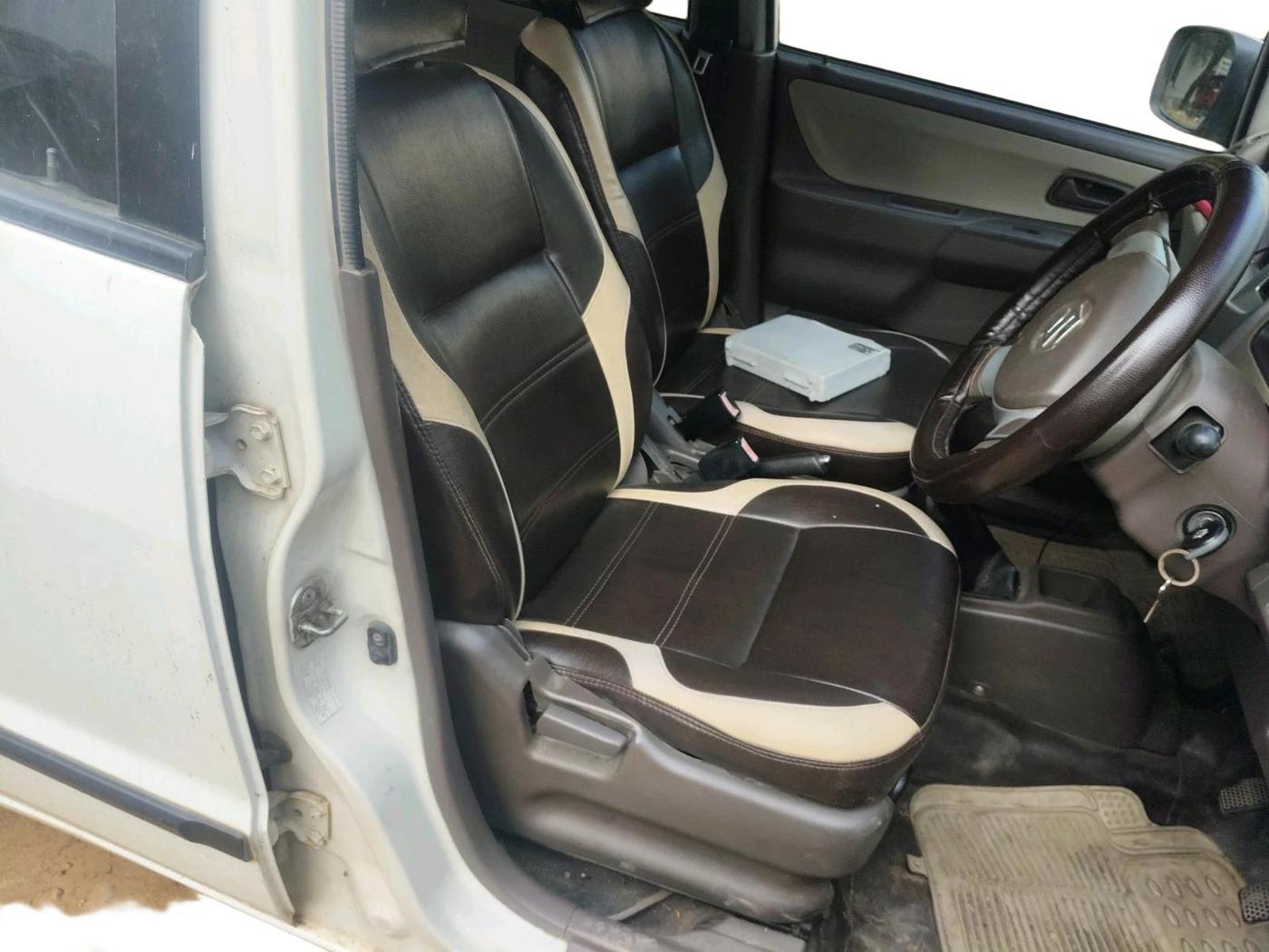 2010 Maruti Zen Estilo VXI, Petrol, Manual, 93,577 km, interior