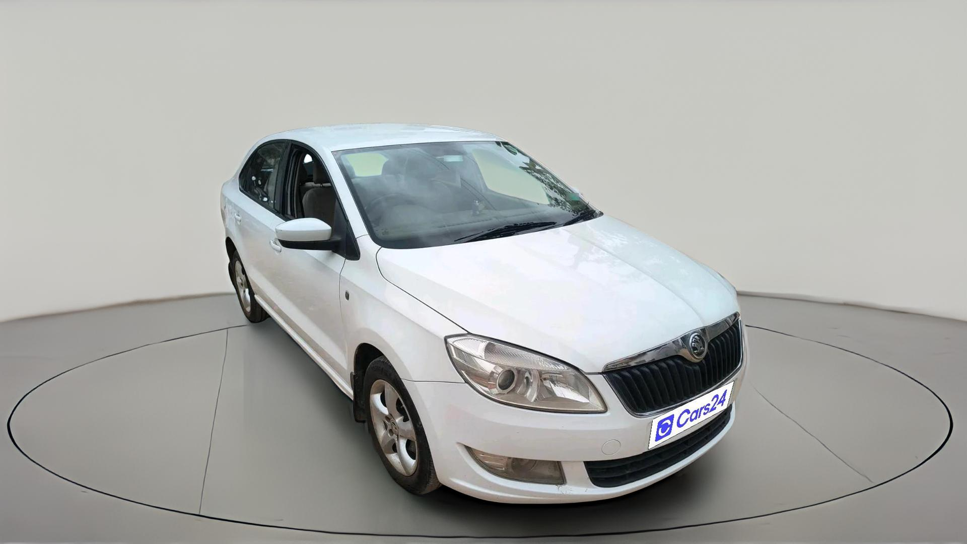 2014 Skoda Rapid ELEGANCE 1.6 TDI CR MT