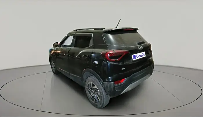 2022 Mahindra XUV300 W8 (O) 1.2 PETROL, Petrol, Manual, 31,702 km, exterior