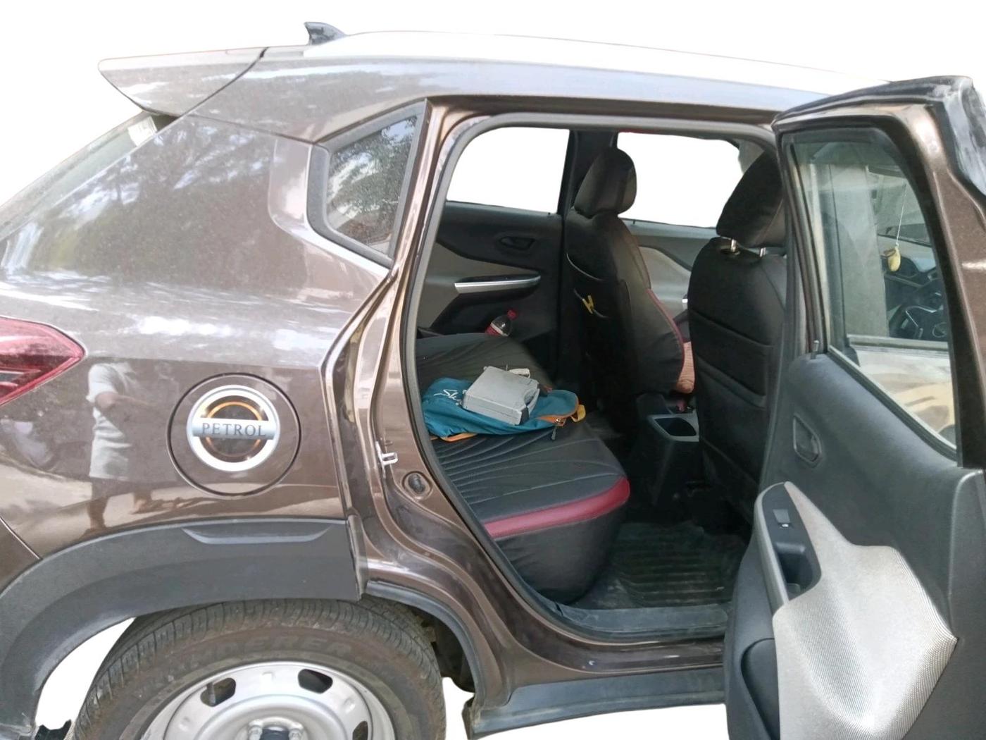 2023 Nissan MAGNITE XE, Petrol, Manual, 8,086 km, interior