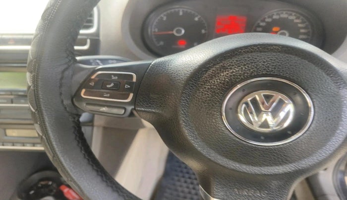 2012 Volkswagen Vento HIGHLINE DIESEL 1.6, Diesel, Manual, 1,04,344 km, interior