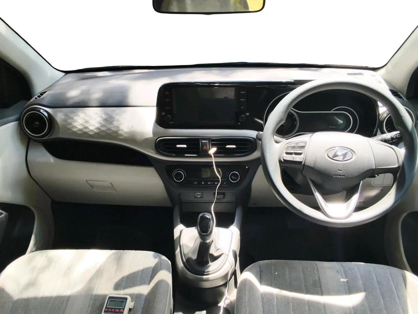 2022 Hyundai GRAND I10 NIOS SPORTZ AMT 1.2 KAPPA VTVT, Petrol, Automatic, 8,495 km, interior