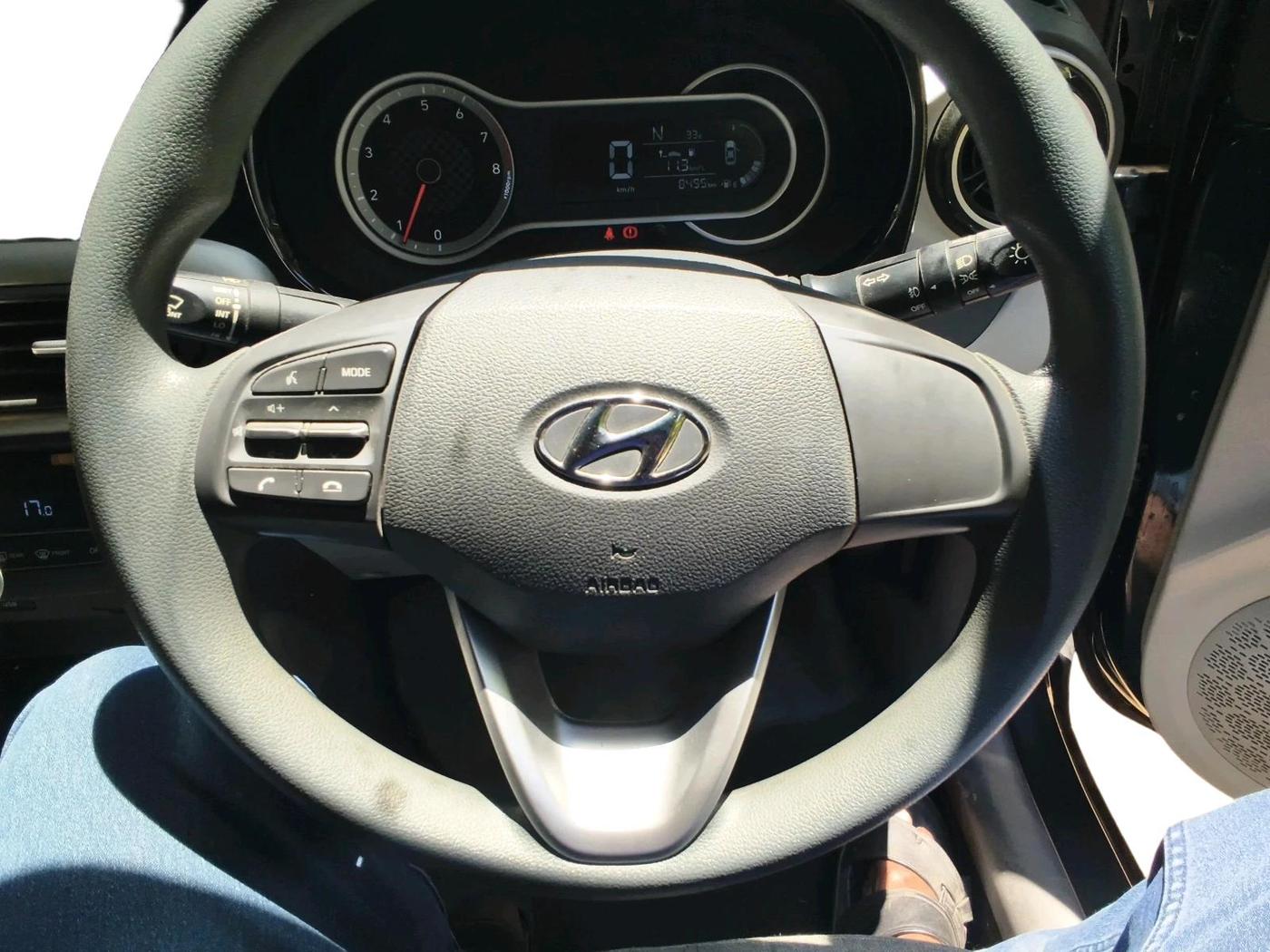 2022 Hyundai GRAND I10 NIOS SPORTZ AMT 1.2 KAPPA VTVT, Petrol, Automatic, 8,495 km, interior