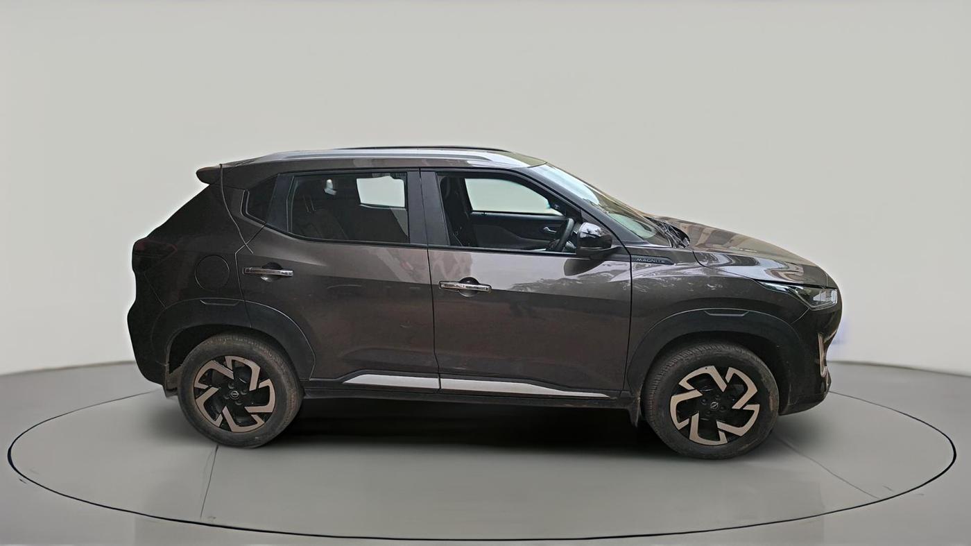 2022 Nissan MAGNITE XV MT, Petrol, Manual, 28,496 km, exterior