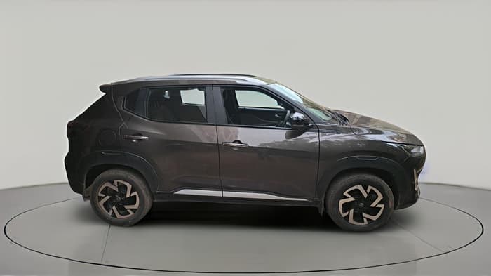 2022 Nissan MAGNITE XV MT, Petrol, Manual, 28,496 km, exterior