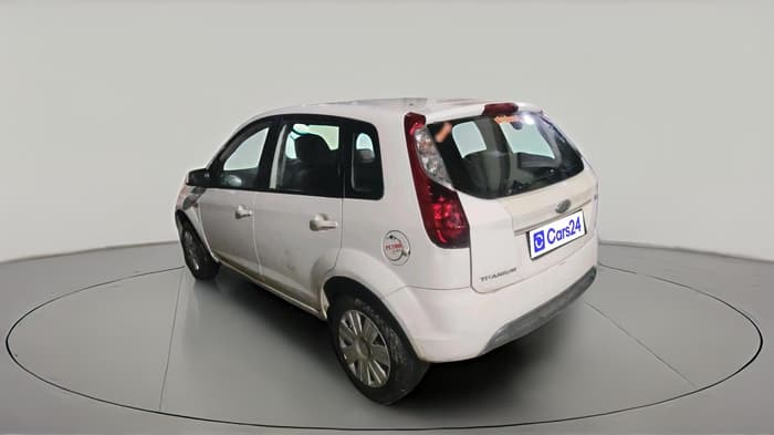 2011 Ford Figo TITANIUM 1.2 PETROL, Petrol, Manual, 1,17,882 km, exterior