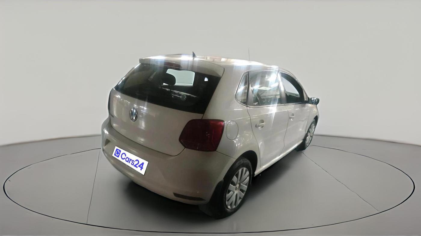 2015 Volkswagen Polo COMFORTLINE 1.2L, Petrol, Manual, 1,16,148 km, exterior