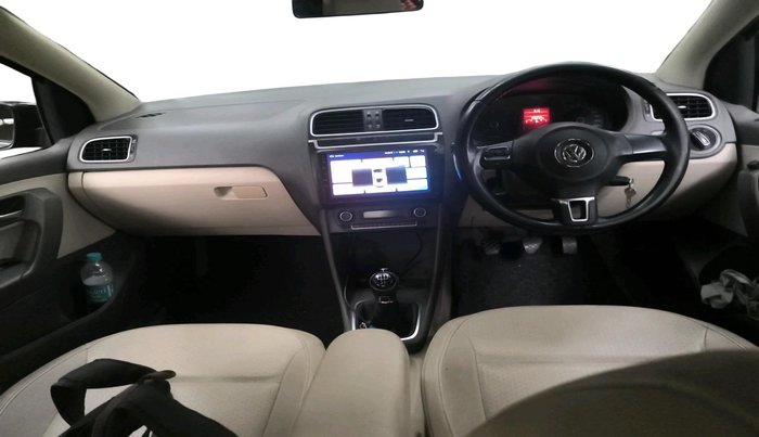 2014 Volkswagen Vento HIGHLINE DIESEL 1.6, Diesel, Manual, 1,26,255 km, interior