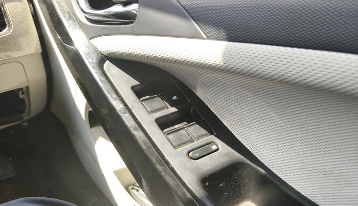 2022 Tata NEXON XZA PLUS (O) DIESEL, Diesel, Automatic, 39,972 km, interior