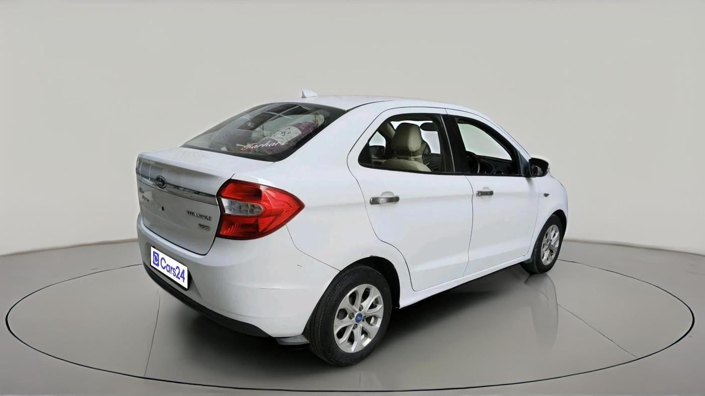 2015 Ford Figo Aspire TITANIUM1.5 DIESEL, Diesel, Manual, 1,66,655 km, exterior