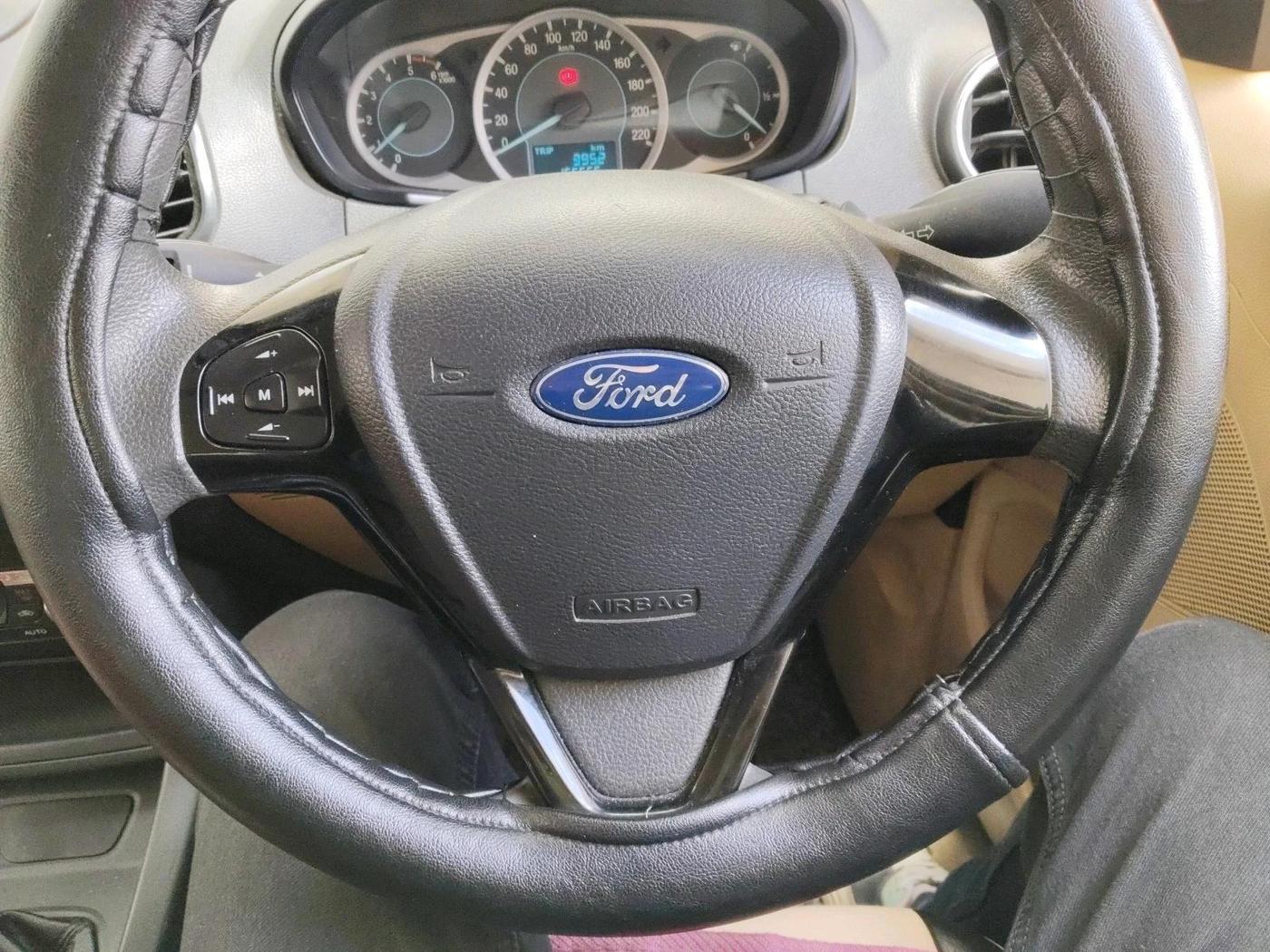 2015 Ford Figo Aspire TITANIUM1.5 DIESEL, Diesel, Manual, 1,66,655 km, interior