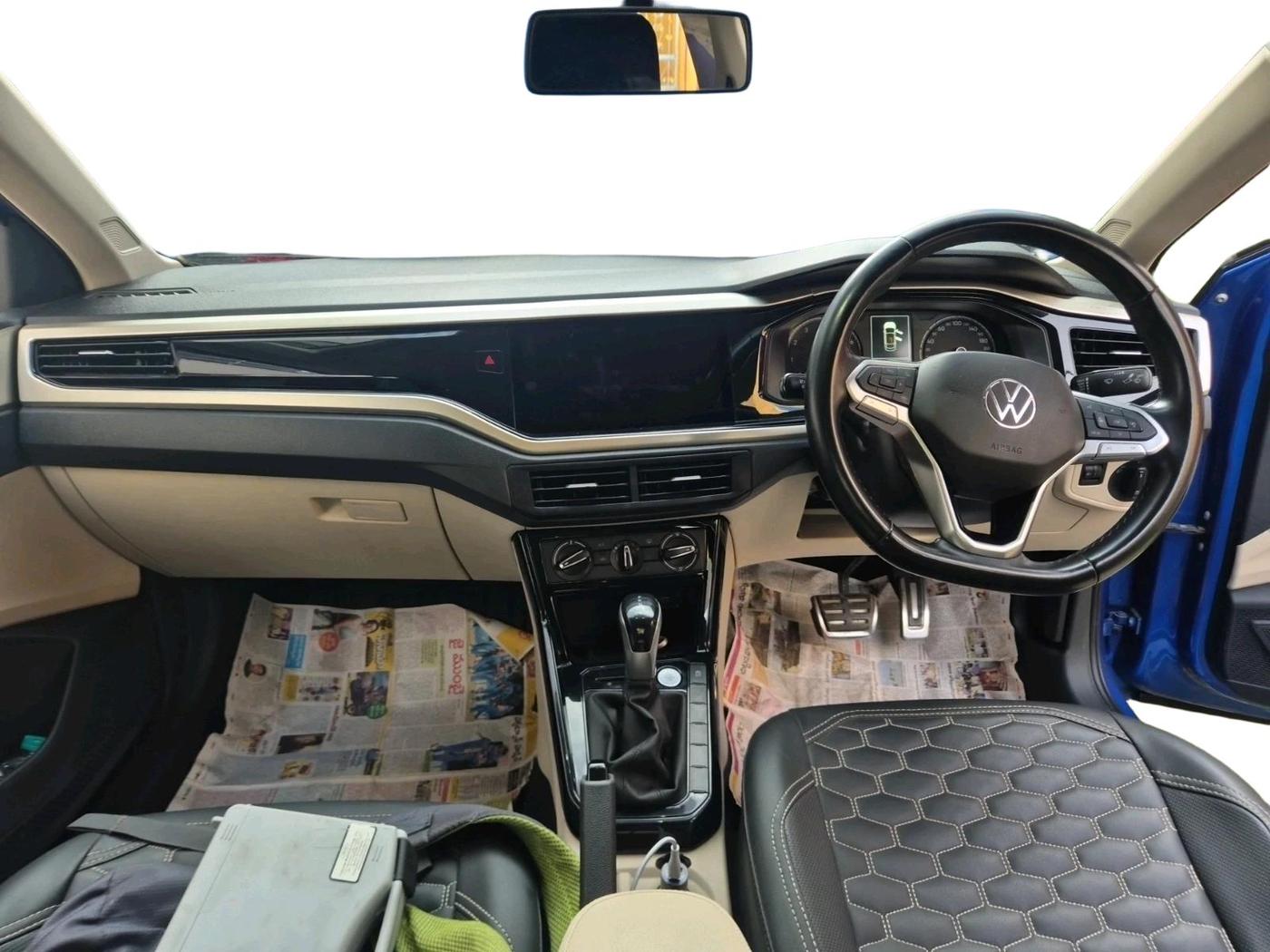 2022 Volkswagen VIRTUS HIGHLINE TSI 1.0 AT, Petrol, Automatic, 33,332 km, interior