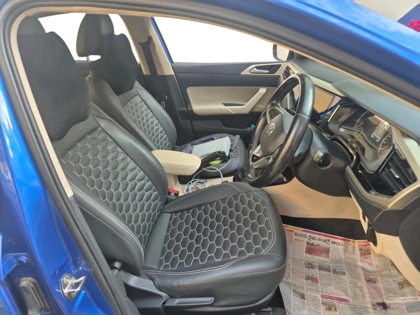 2022 Volkswagen VIRTUS HIGHLINE TSI 1.0 AT, Petrol, Automatic, 33,332 km, interior