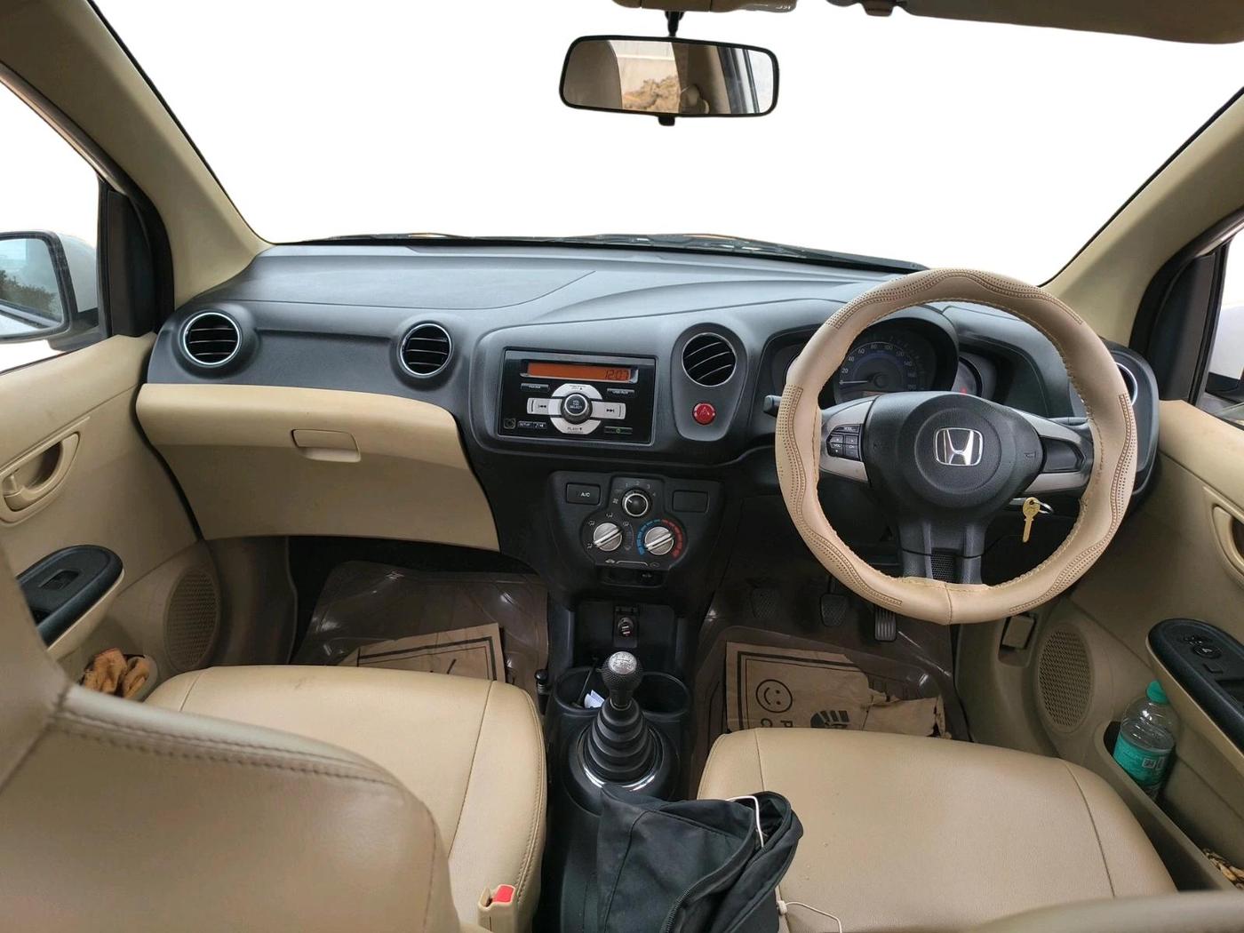 2015 Honda Amaze 1.2L I-VTEC S, Petrol, Manual, 61,942 km, interior