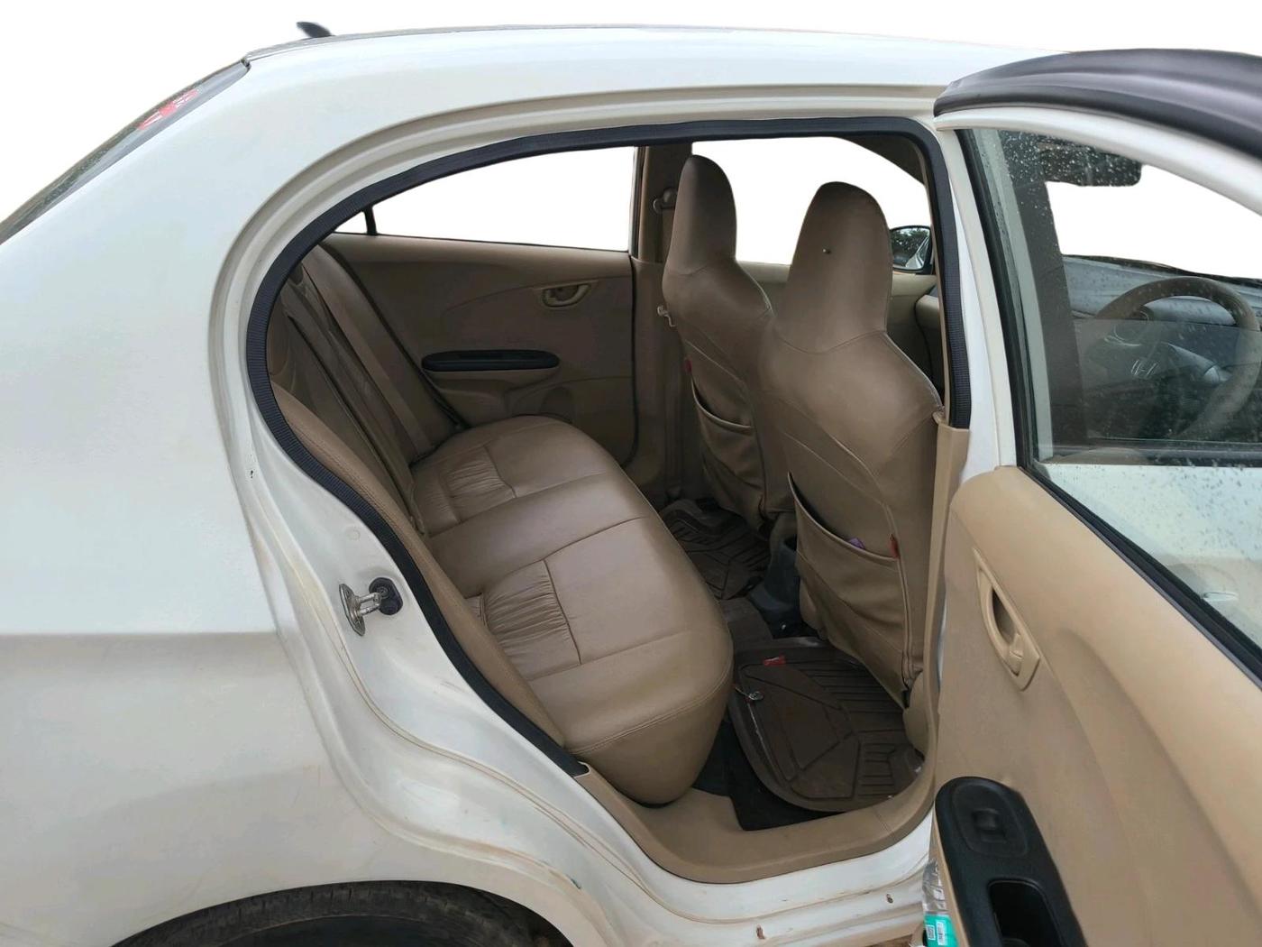 2015 Honda Amaze 1.2L I-VTEC S, Petrol, Manual, 61,942 km, interior