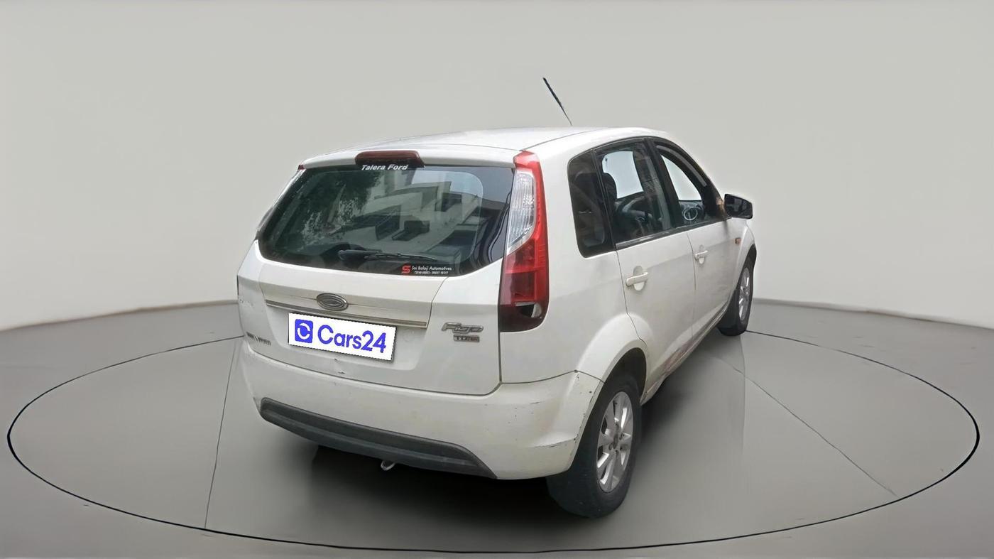 2011 Ford Figo TITANIUM 1.4 DIESEL, Diesel, Manual, 92,877 km, exterior
