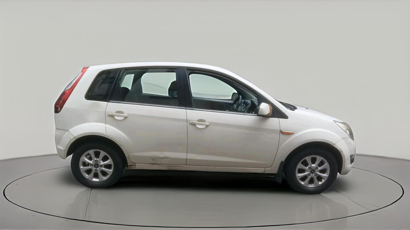 2011 Ford Figo TITANIUM 1.4 DIESEL, Diesel, Manual, 92,877 km, exterior