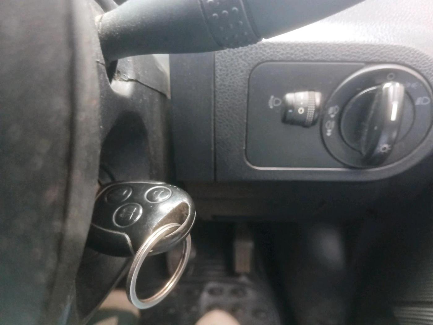 2011 Ford Figo TITANIUM 1.4 DIESEL, Diesel, Manual, 92,877 km, interior