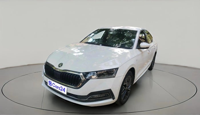 2021 Skoda Octavia L&K 2.0 AT, Petrol, Automatic, 83,024 km, exterior