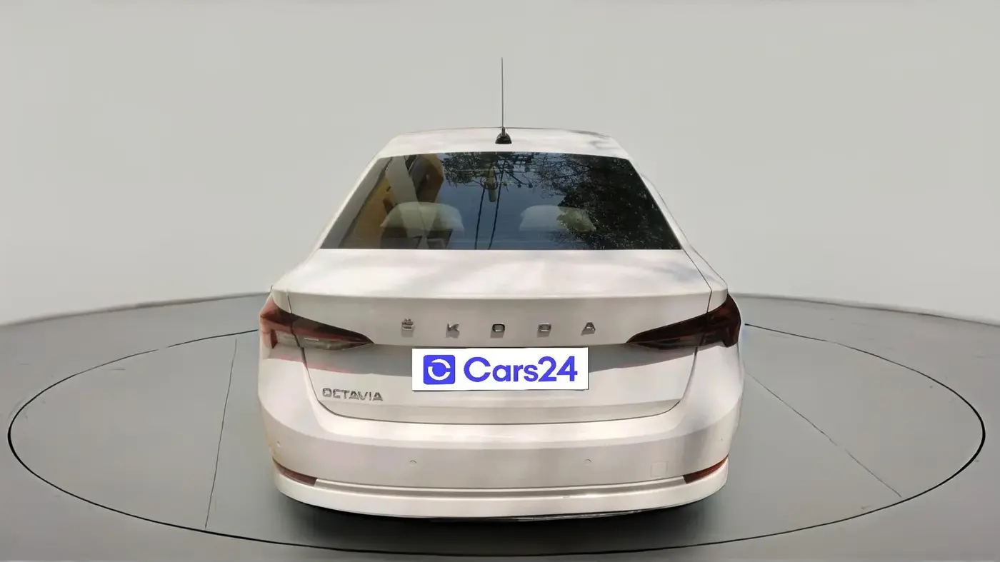 2021 Skoda Octavia L&K 2.0 AT, Petrol, Automatic, 83,024 km, exterior