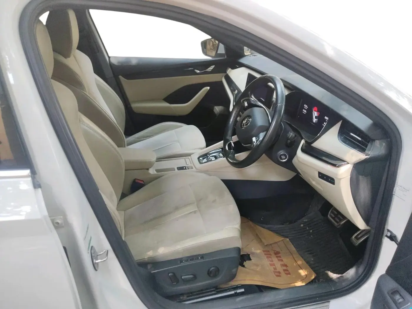 2021 Skoda Octavia L&K 2.0 AT, Petrol, Automatic, 83,024 km, interior