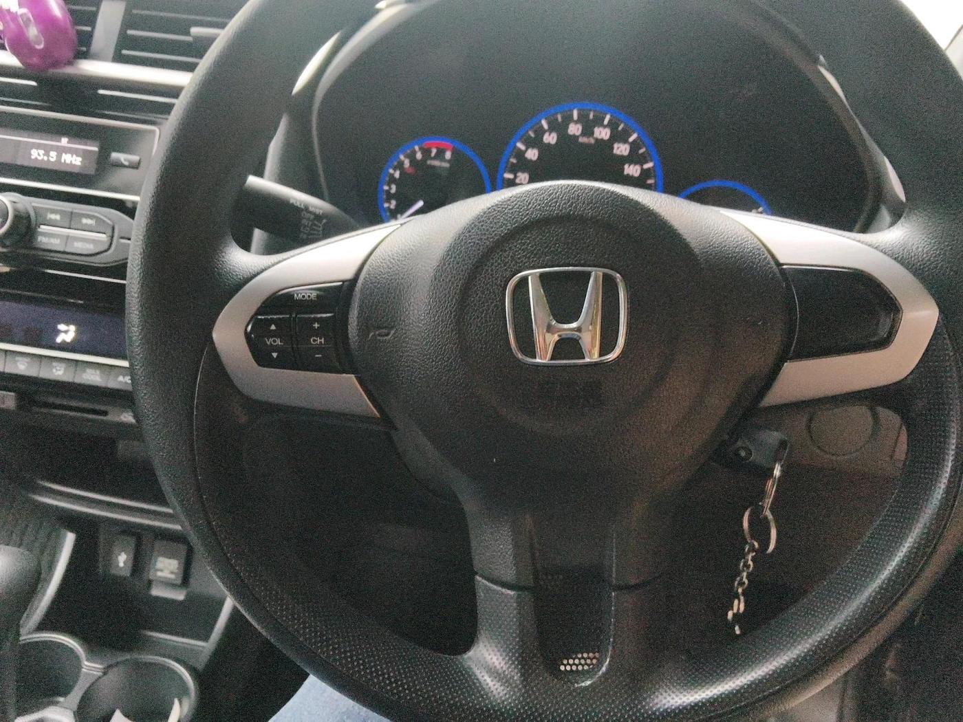 2017 Honda Brio VX AT, Petrol, Automatic, 40,330 km, interior