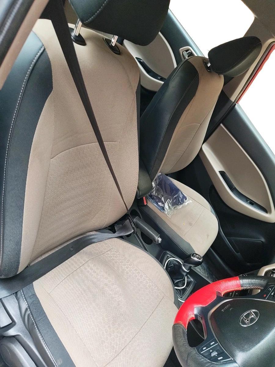 2015 Hyundai Elite i20 SPORTZ 1.4 CRDI, Diesel, Manual, 97,625 km, interior