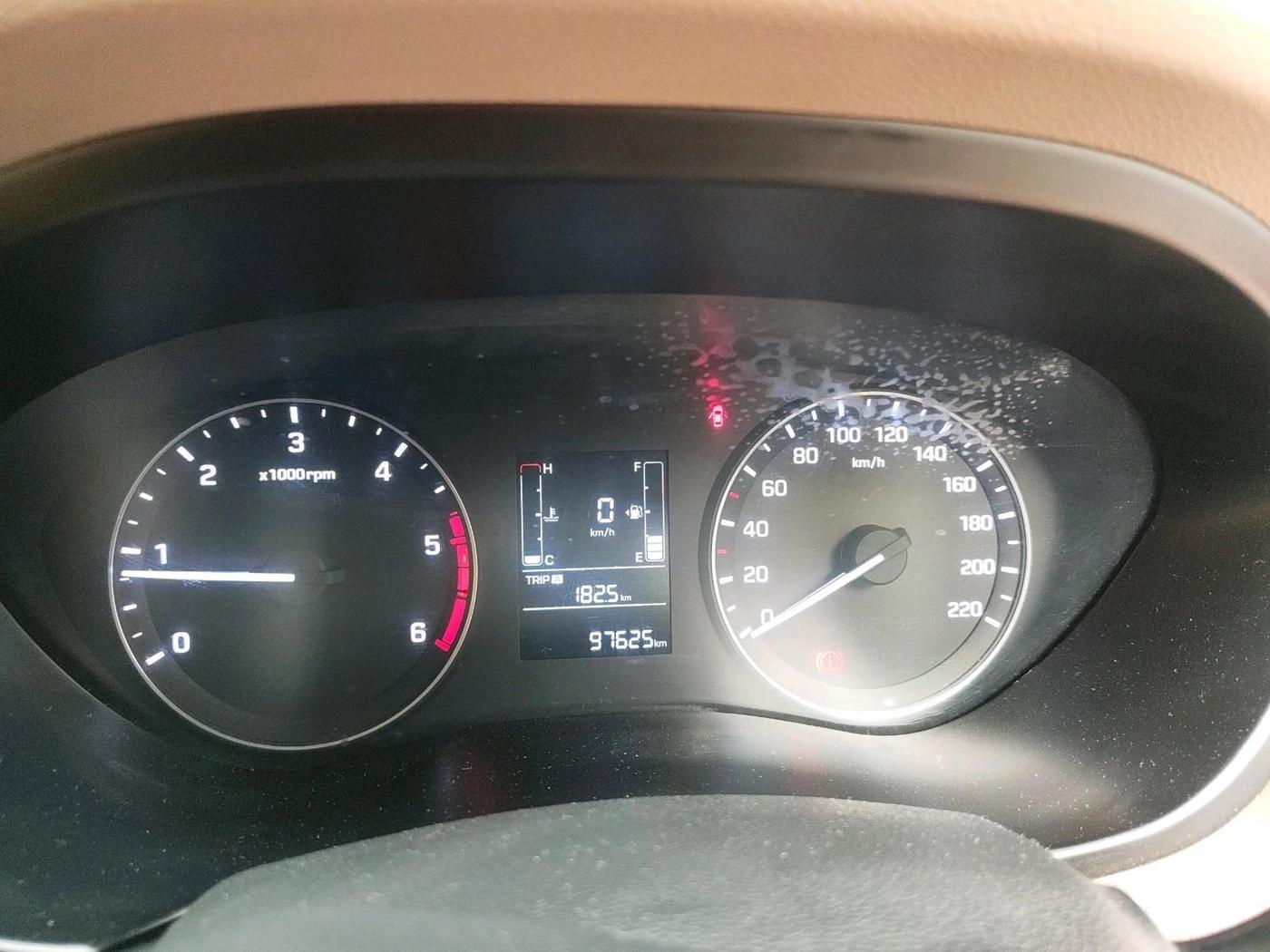 2015 Hyundai Elite i20 SPORTZ 1.4 CRDI, Diesel, Manual, 97,625 km, interior