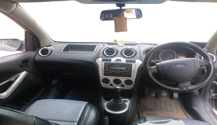 2011 Ford Figo ZXI 1.2 PETROL, Petrol, Manual, 1,13,672 km, interior