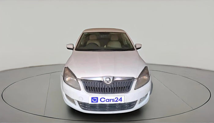 2013 Skoda Rapid AMBITION 1.6 TDI CR MT PLUS, Diesel, Manual, 1,24,730 km, exterior