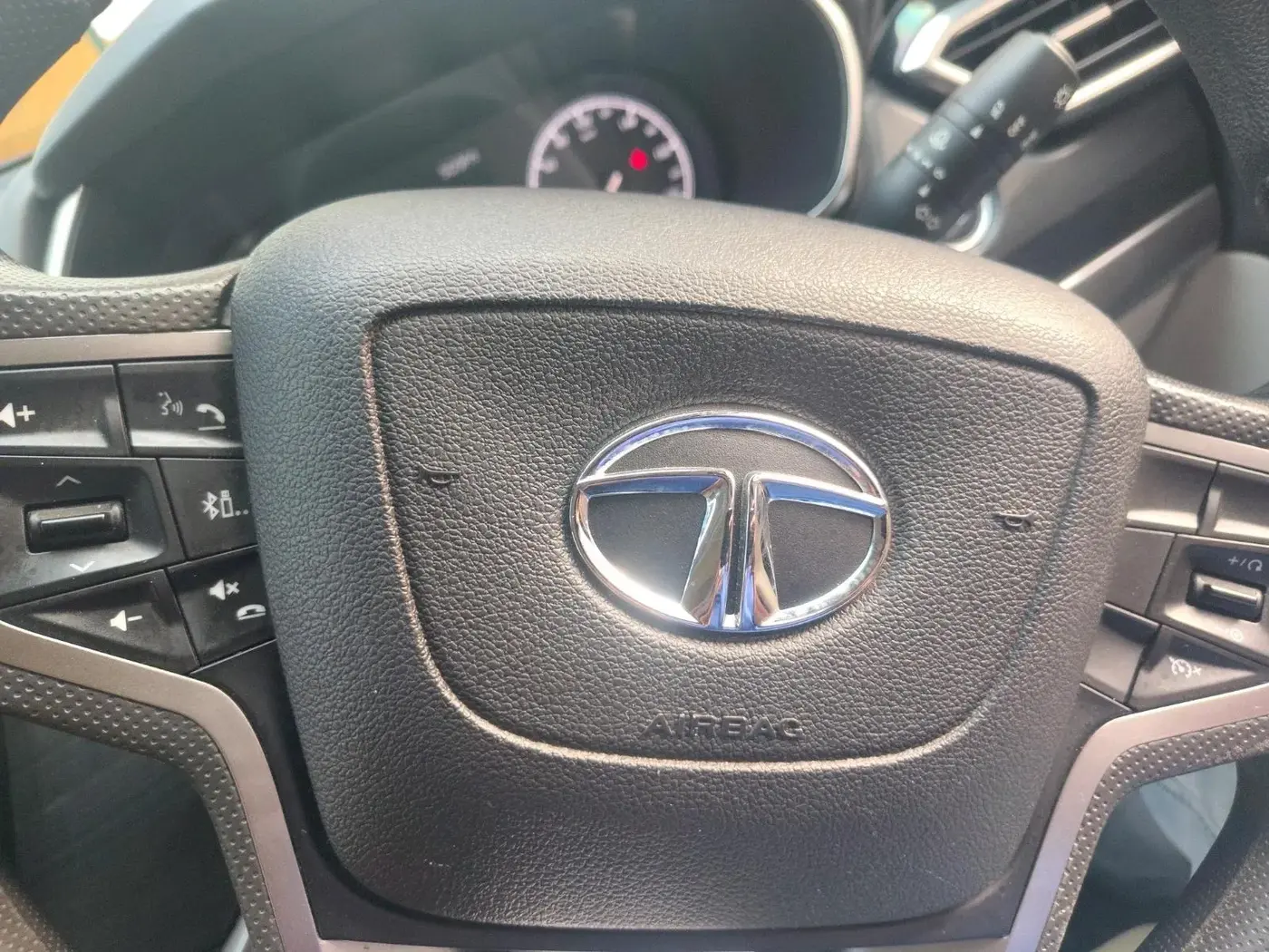 2022 Tata Safari XT PLUS, Diesel, Manual, 45,243 km, interior