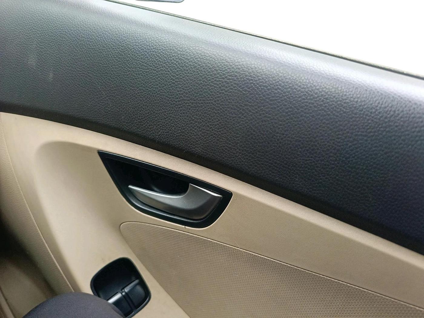 2015 Hyundai Eon SPORTZ, Petrol, Manual, 95,820 km, interior