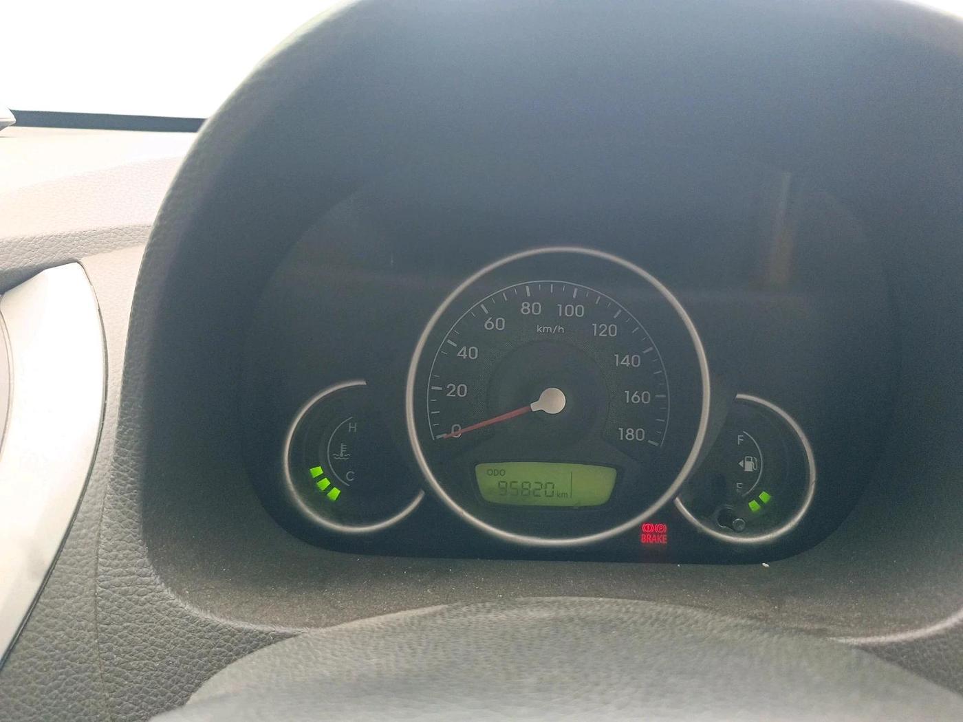 2015 Hyundai Eon SPORTZ, Petrol, Manual, 95,820 km, interior