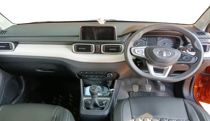 2022 Tata PUNCH ACCOMPLISHED MT, Petrol, Manual, 38,482 km, interior