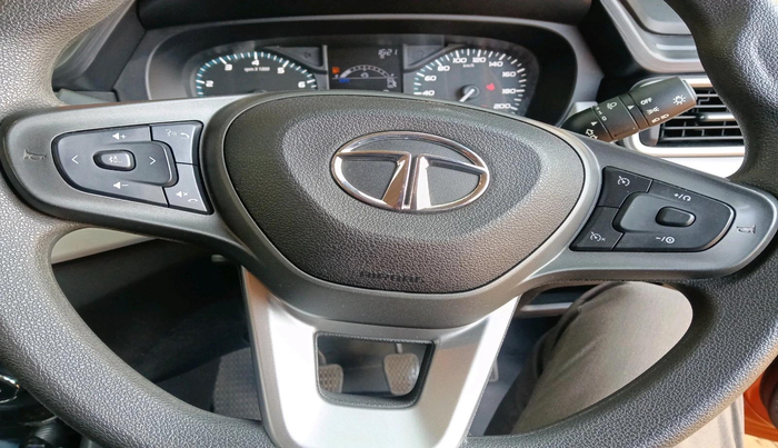 2022 Tata PUNCH ACCOMPLISHED MT, Petrol, Manual, 38,482 km, interior