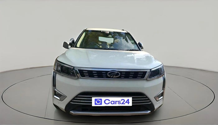 2021 Mahindra XUV300 W8 (O) 1.5 DIESEL, Diesel, Manual, 61,172 km, exterior