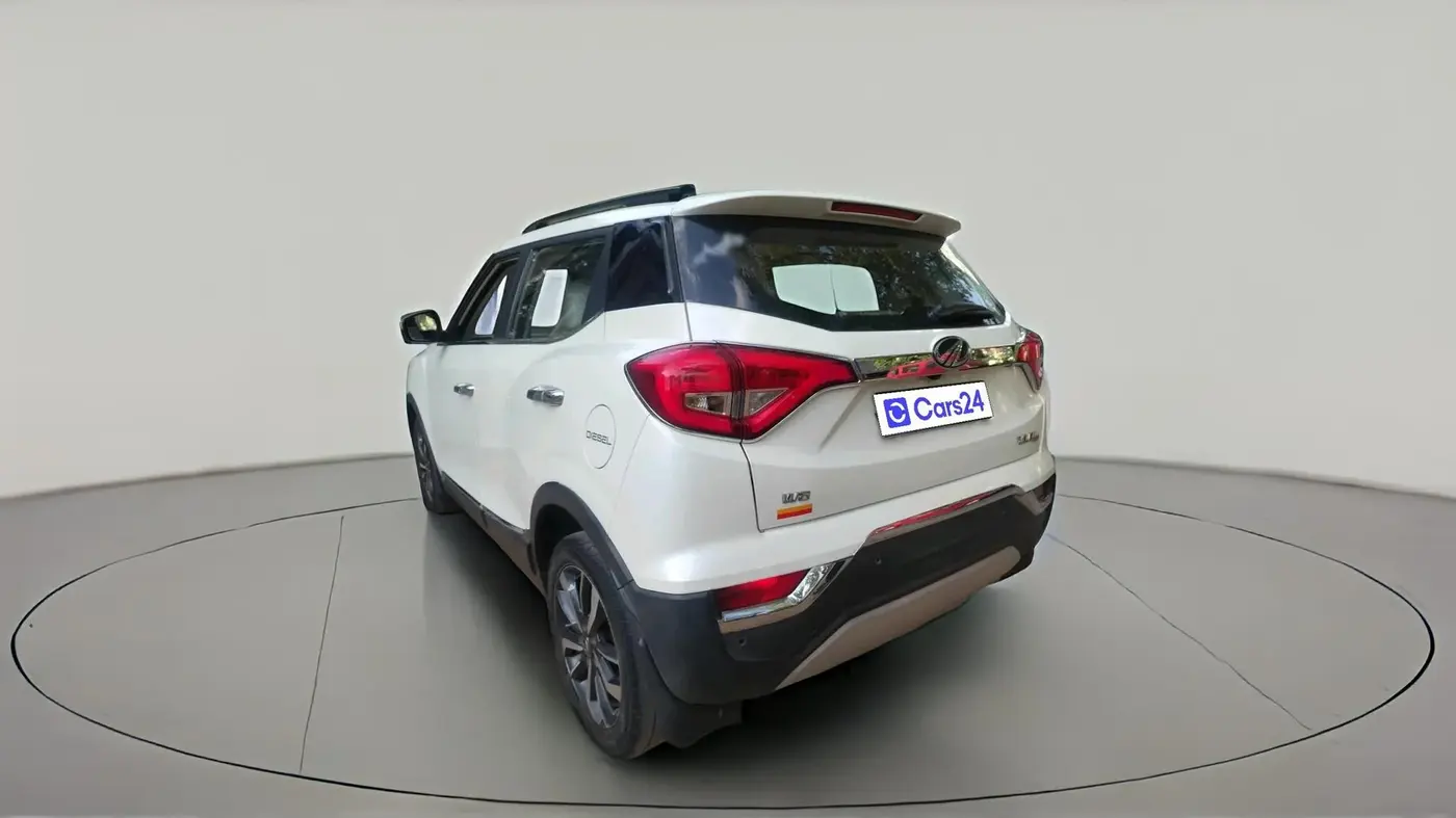 2021 Mahindra XUV300 W8 (O) 1.5 DIESEL, Diesel, Manual, 61,172 km, exterior