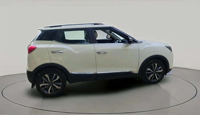 2021 Mahindra XUV300 W8 (O) 1.5 DIESEL, Diesel, Manual, 61,172 km, exterior