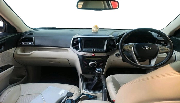 2021 Mahindra XUV300 W8 (O) 1.5 DIESEL, Diesel, Manual, 61,172 km, interior