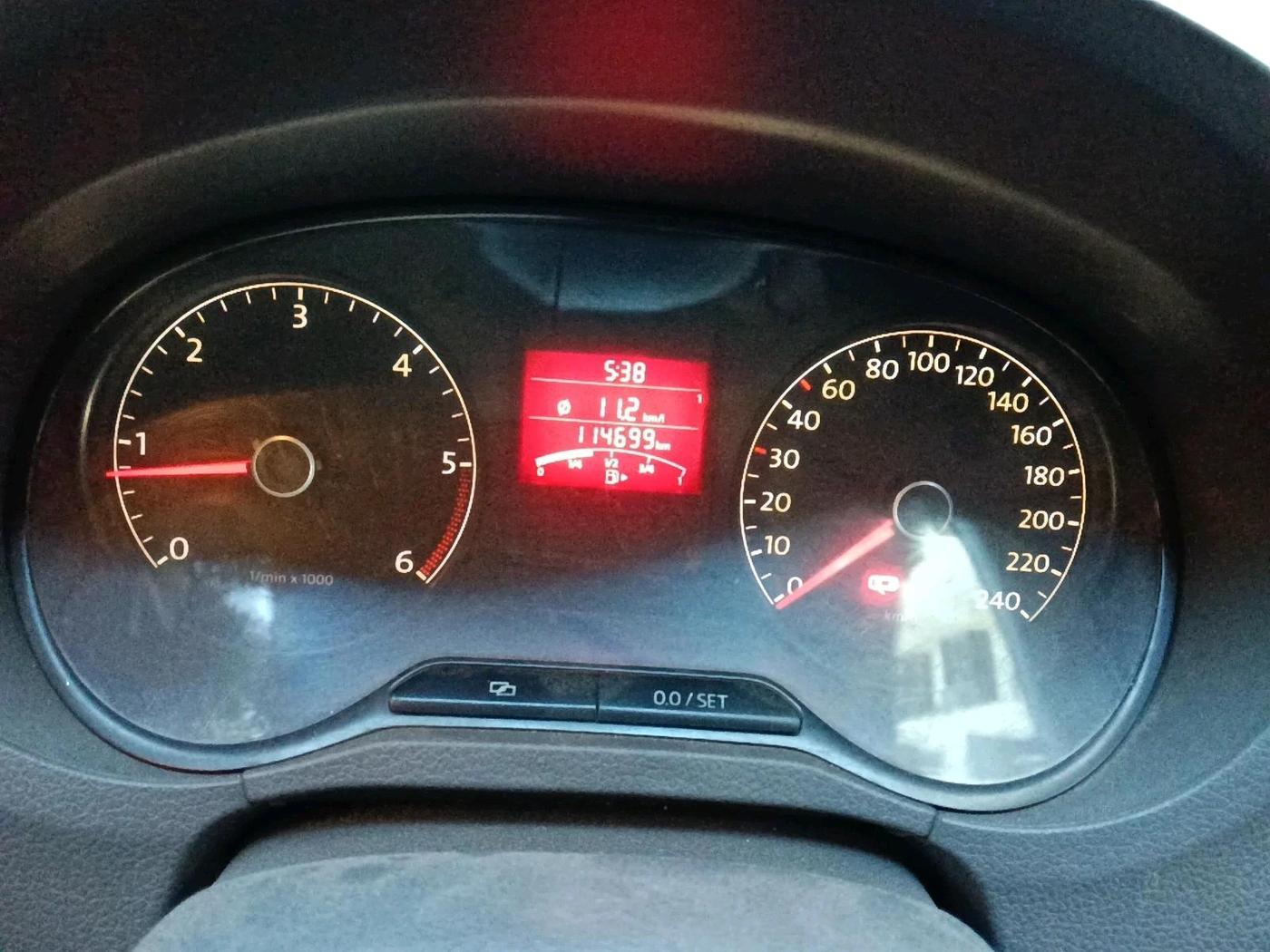 2012 Volkswagen Vento HIGHLINE DIESEL 1.6, Diesel, Manual, 1,14,699 km, interior