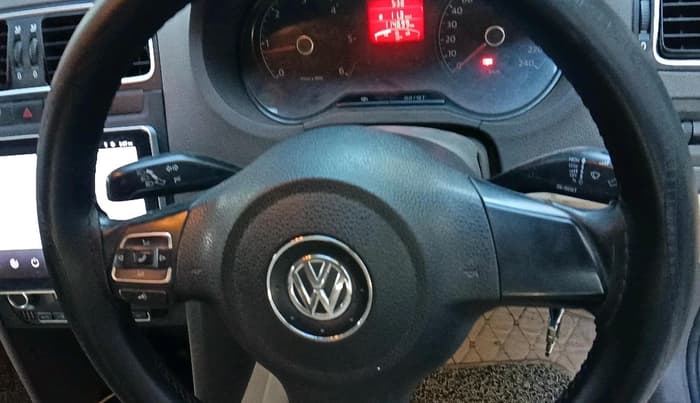 2012 Volkswagen Vento HIGHLINE DIESEL 1.6, Diesel, Manual, 1,14,699 km, interior