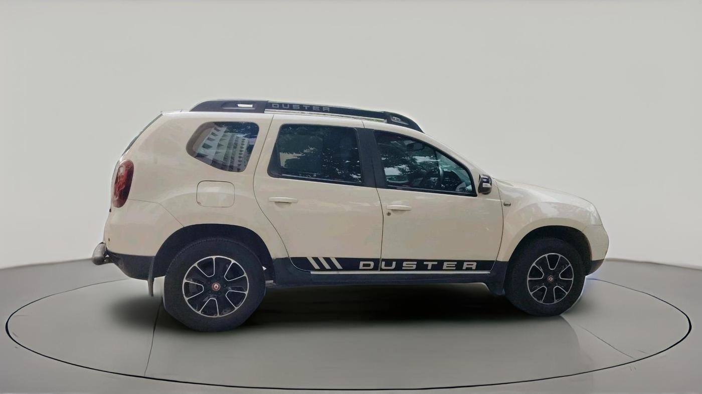 2017 Renault Duster RXS CVT, Petrol, Automatic, 64,663 km, exterior