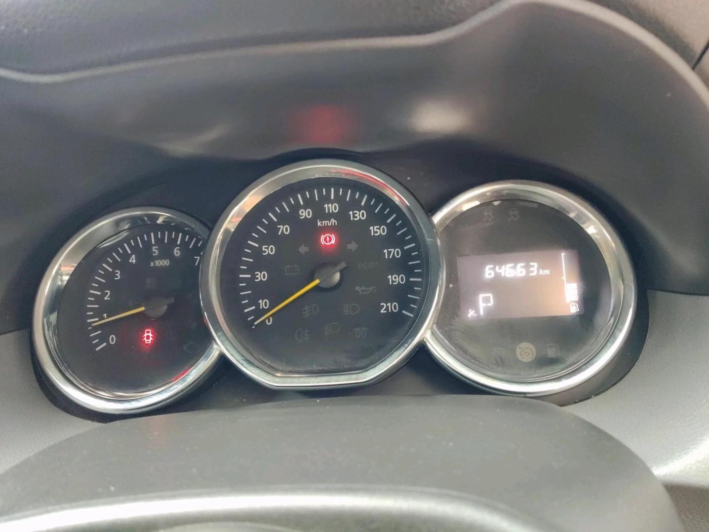2017 Renault Duster RXS CVT, Petrol, Automatic, 64,663 km, interior