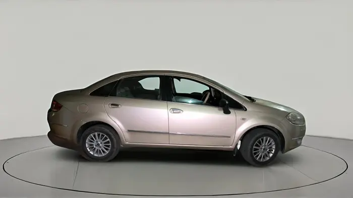 2009 Fiat Linea EMOTION PK 1.3 MJD, Diesel, Manual, 2,00,403 km, exterior