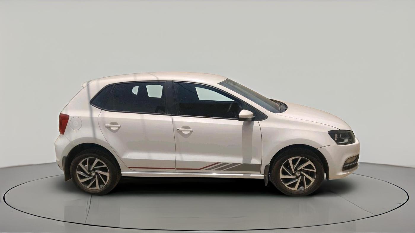 2017 Volkswagen Polo COMFORTLINE 1.2L, Petrol, Manual, 55,113 km, exterior