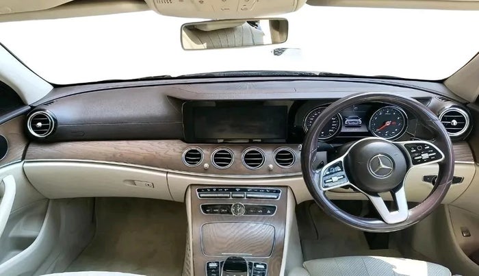 2020 Mercedes Benz E Class E 200 CGI BLUE EFFICIENCY, Petrol, Manual, 84,027 km, interior