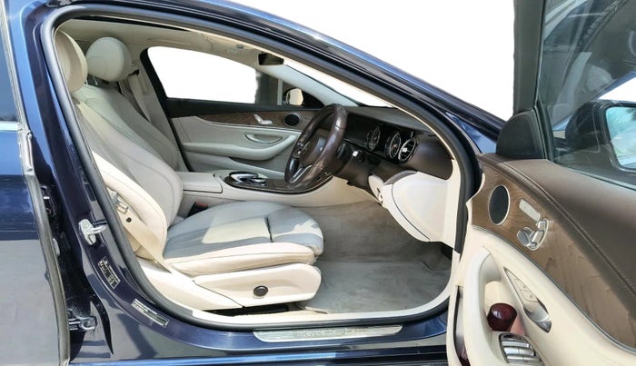 2020 Mercedes Benz E Class E 200 CGI BLUE EFFICIENCY, Petrol, Manual, 84,027 km, interior