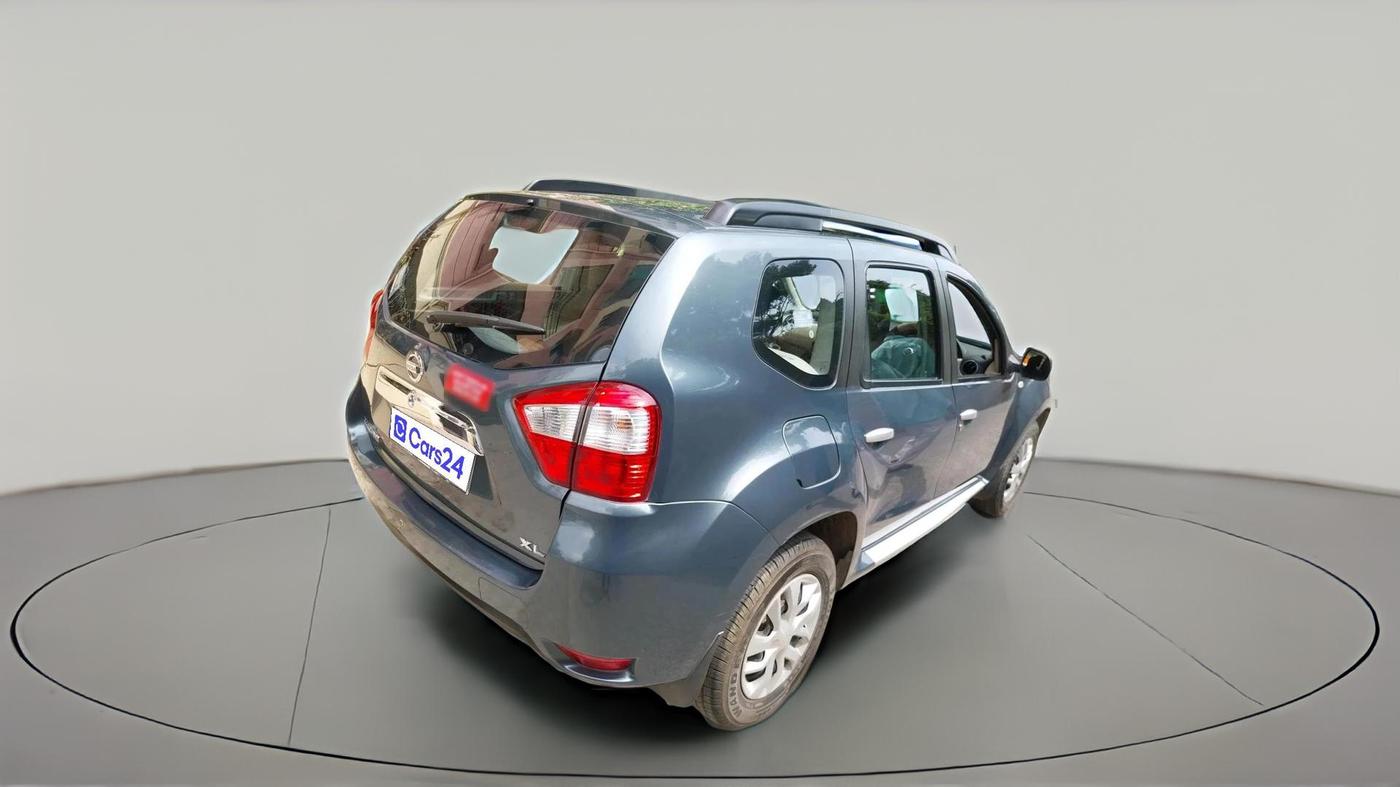 2015 Nissan Terrano XL (P), Petrol, Manual, 77,459 km, exterior